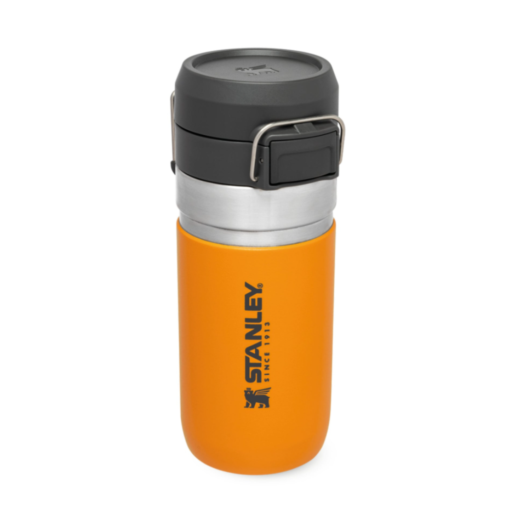 Stanley Go Quick Flip Water Bottle 0,47 L i Saffron_låg på_1080x1080px